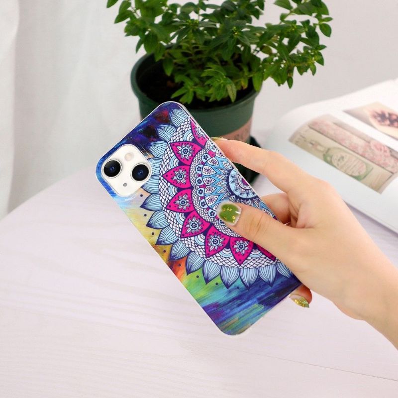 Kryt Na iPhone 13 Fluorescenční Barevná Mandala