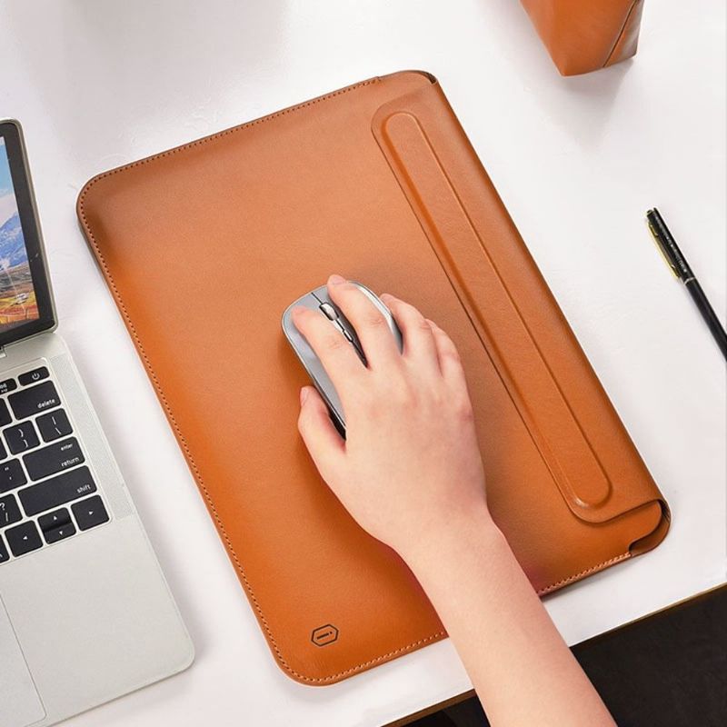Funkce Stojanu Macbook Pro 14" Skin Pro Series 2021