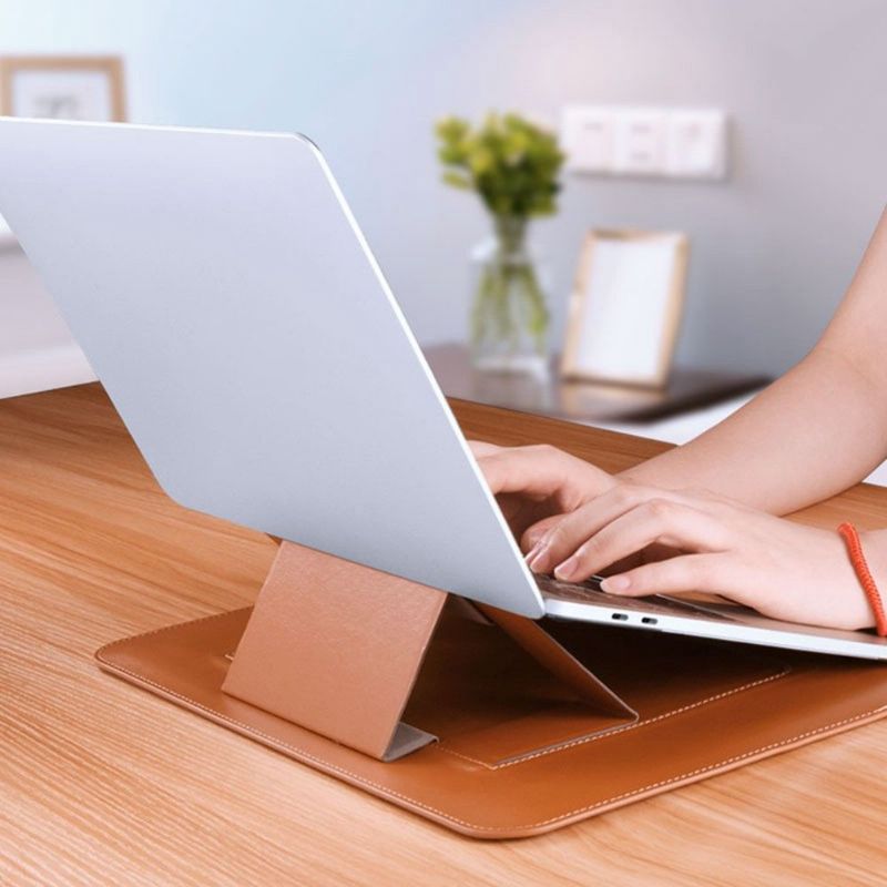 Funkce Stojanu Macbook Pro 14" Skin Pro Series 2021